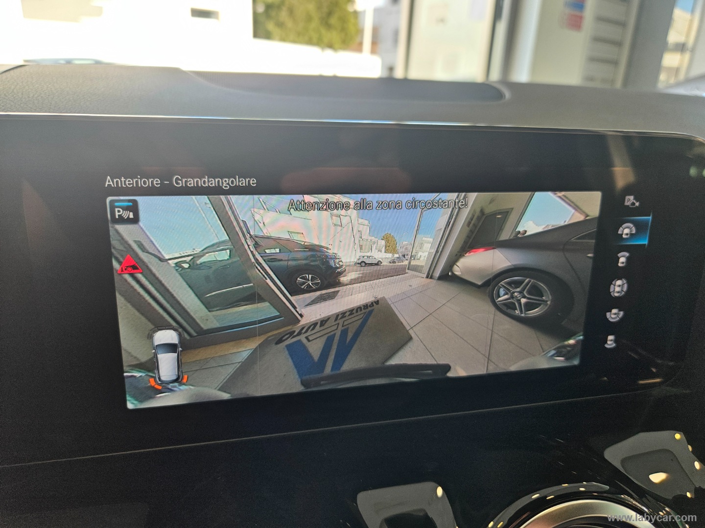 GLA 200 d Automatic 4Matic Sport - immagine 14