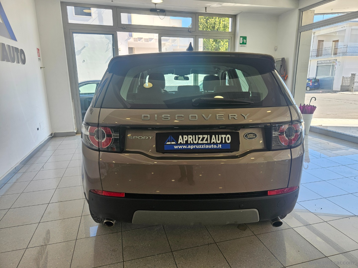 Discovery Sport 2.0 TD4 180 CV SE - immagine 14