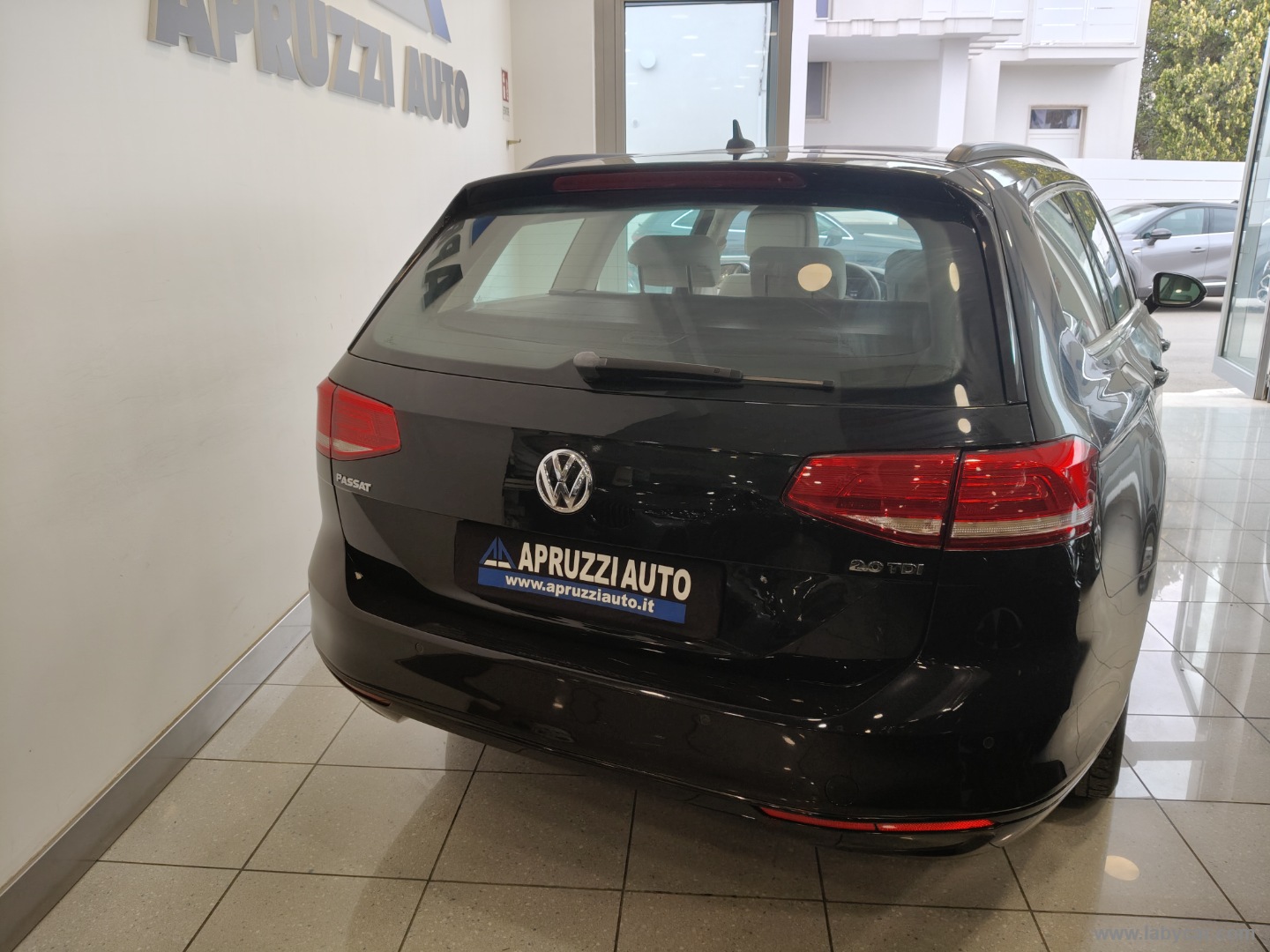 Passat Variant 2.0 TDI DSG Business BMT - immagine 14