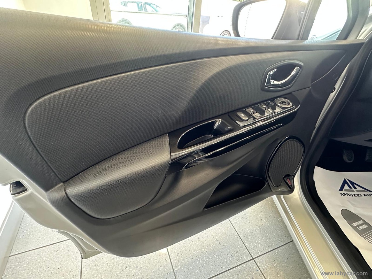 Clio 1.5 dCi 8V 90 CV S&S 5p. GT Line - immagine 14