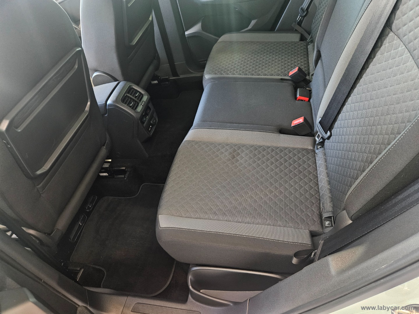 Tiguan 1.6 TDI Business BMT - immagine 14