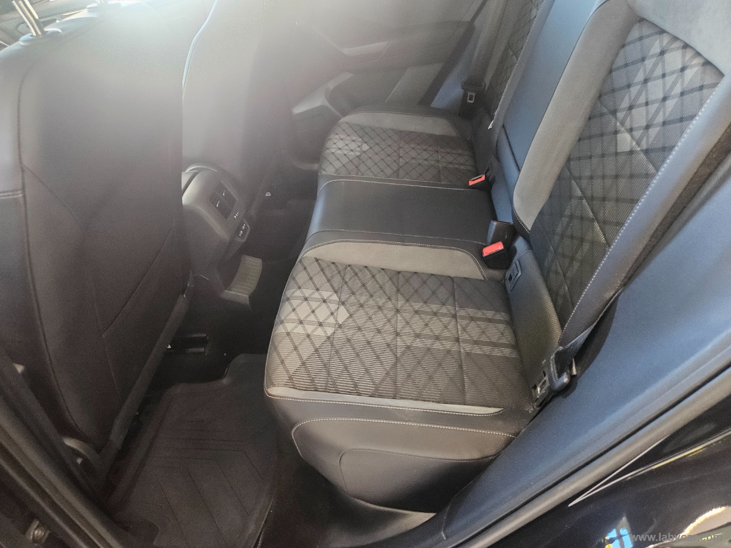 T-Roc 1.0 TSI R-Line - immagine 14