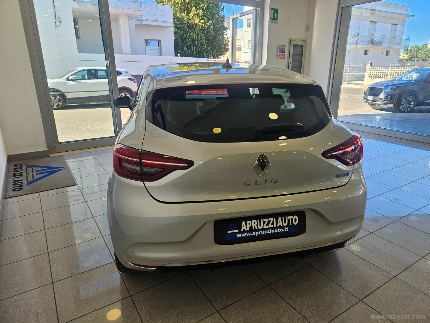 Clio Hybrid E-Tech 140 CV 5p. E-Tech - immagine 14