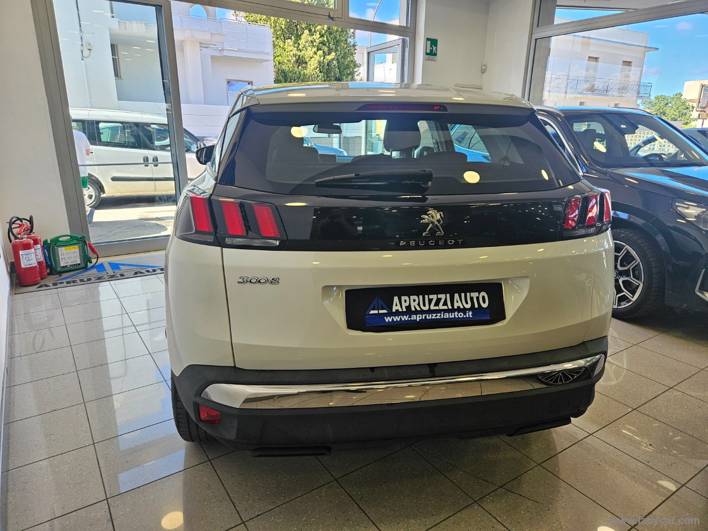 3008 BlueHDi 130 S&S EAT8 Business - immagine 14