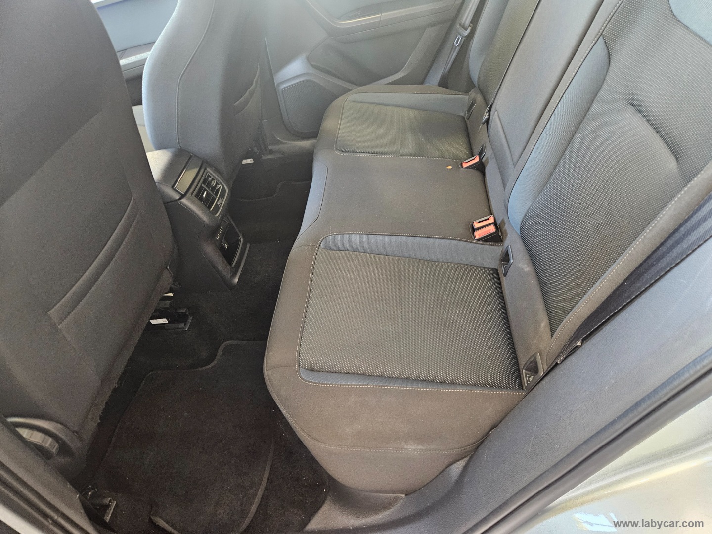 Ateca 1.6 TDI DSG Business - immagine 14