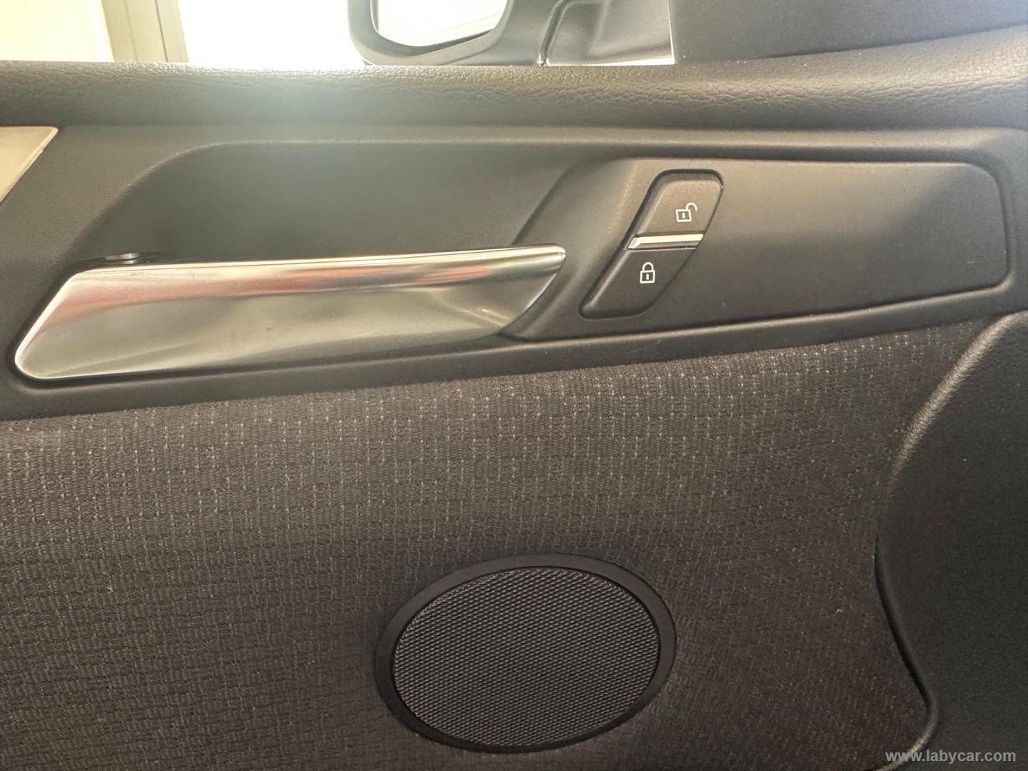 X3 xDrive20d Business aut. - immagine 14