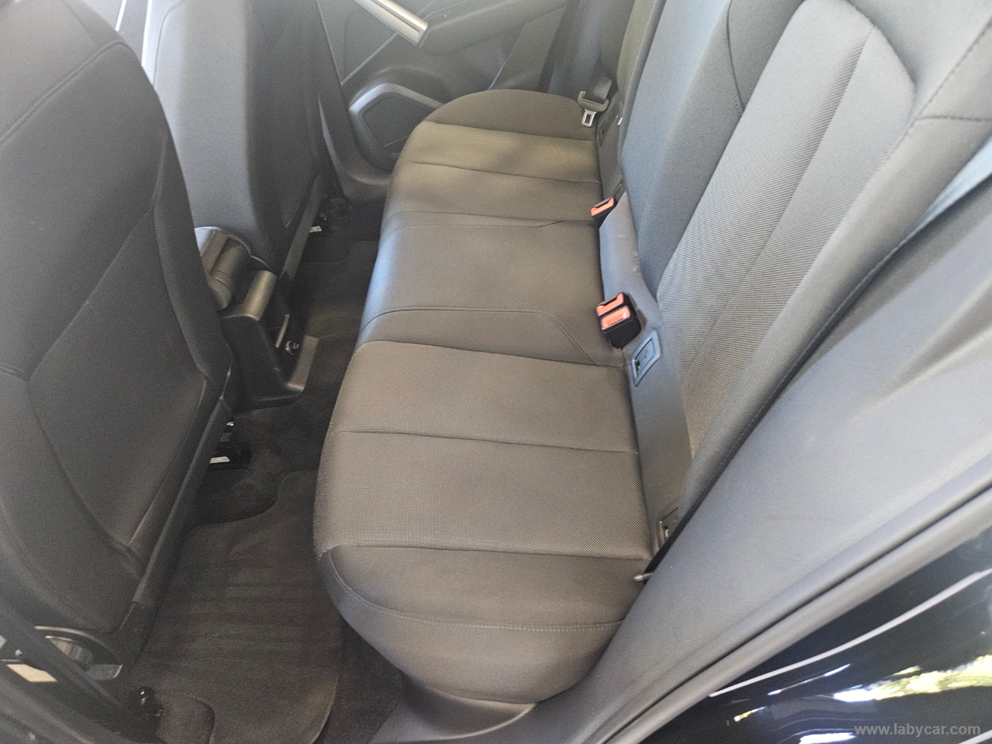 Q2 30 TDI S tronic Business - immagine 14