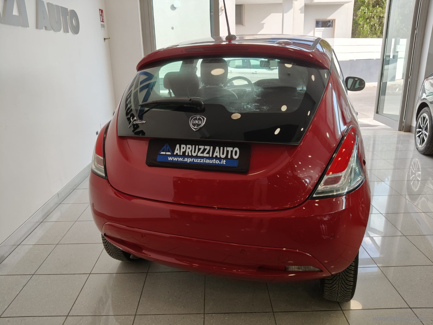 Ypsilon 0.9 TwinAir 5p. Met.Eco. Gold - immagine 14