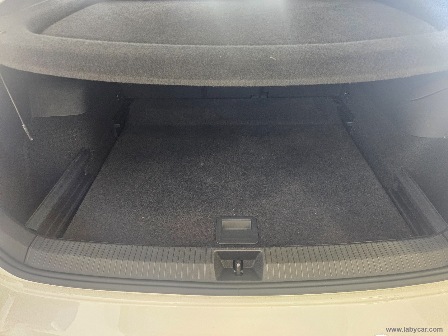 Tiguan 2.0 TDI 150 CV DSG Elegance - immagine 14