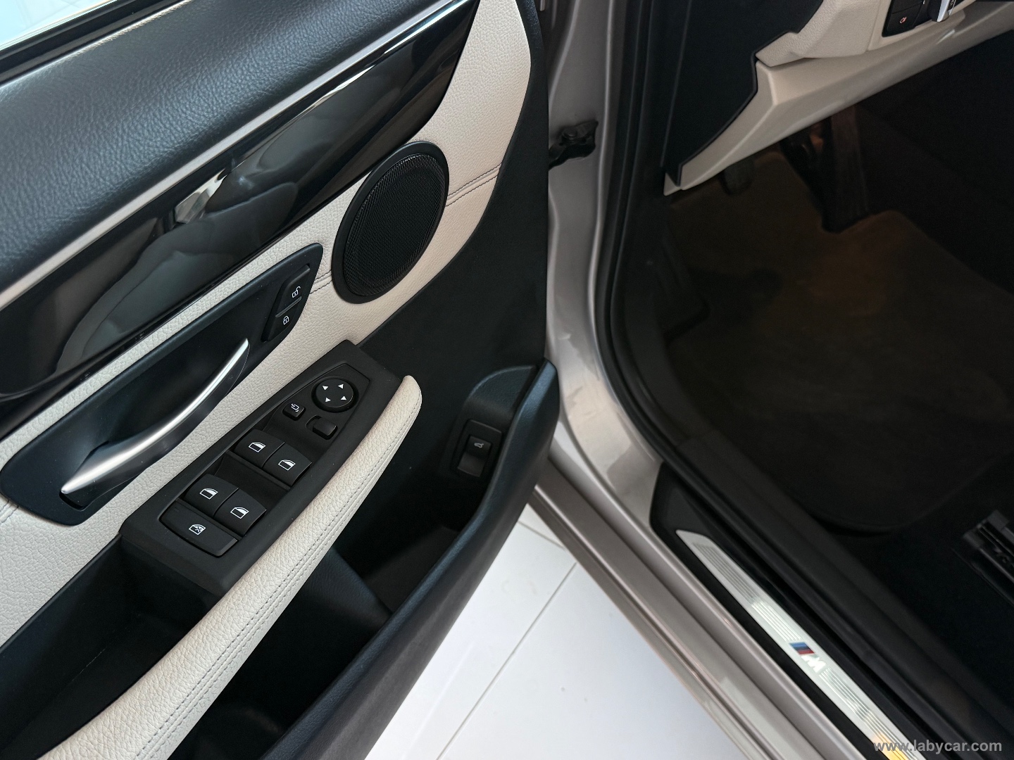 218d Active Tourer Luxury - immagine 14