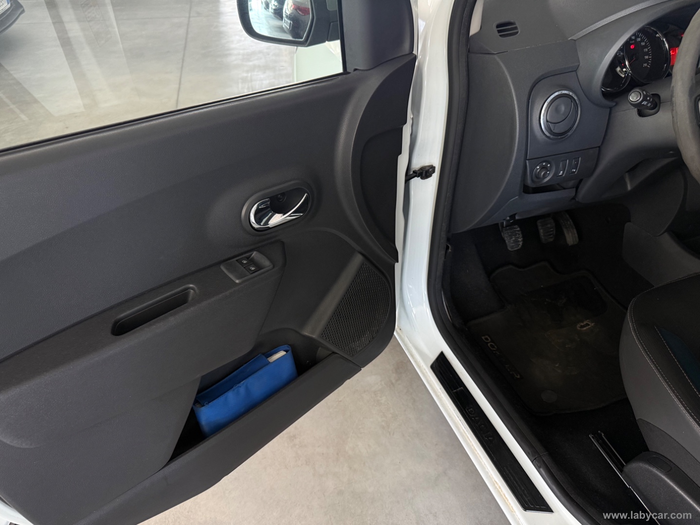 Dokker 1.6 8V 100 CV S&S La Gaz. dello Sport - immagine 14