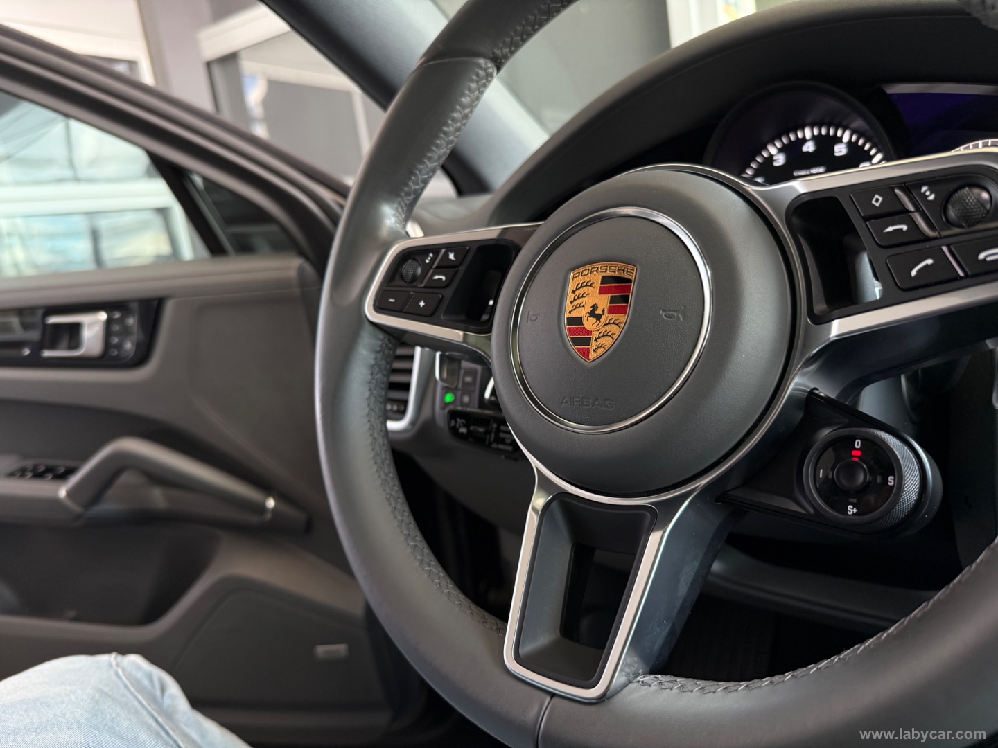 Cayenne Coupè 3.0 V6 - immagine 14