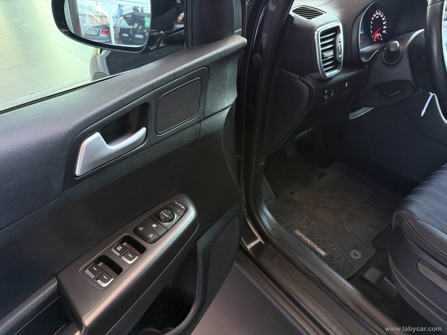 Sportage 1.7 CRDI 2WD Cool - immagine 14