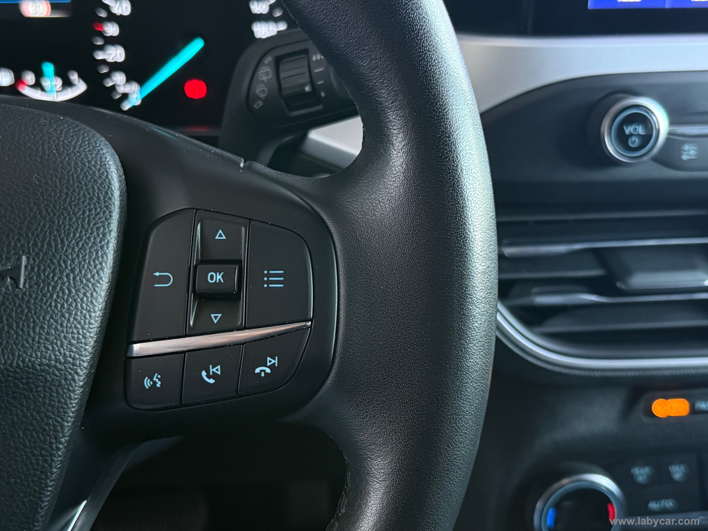 Focus 1.5 E.Blue 120CV aut. SW Bs Co-P. - immagine 14