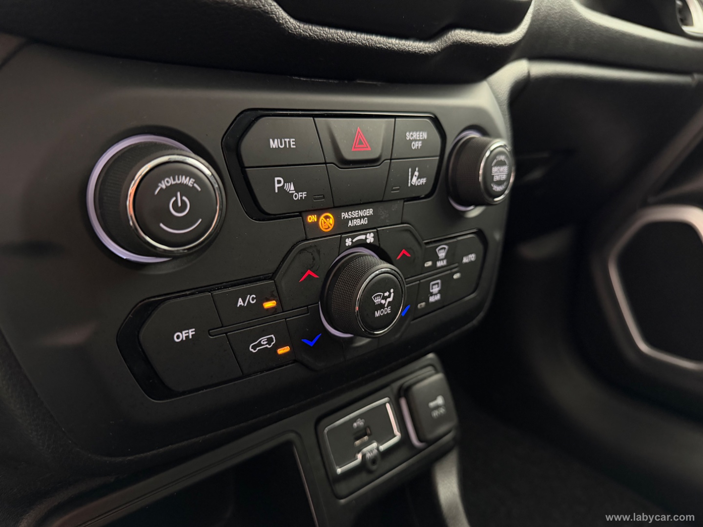 Renegade 1.0 T3 Business - immagine 14