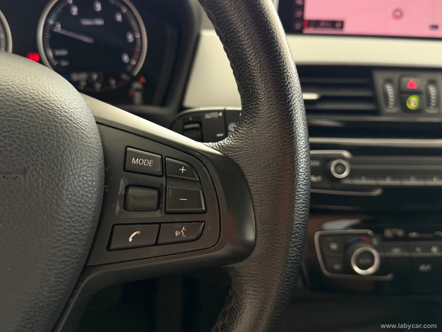 X1 xDrive18d xLine Plus - immagine 14