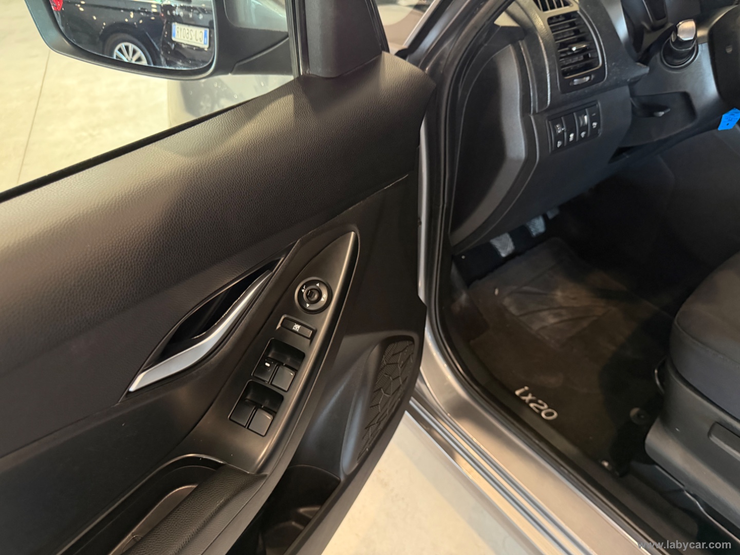 ix20 1.4 90 CV Classic - immagine 14