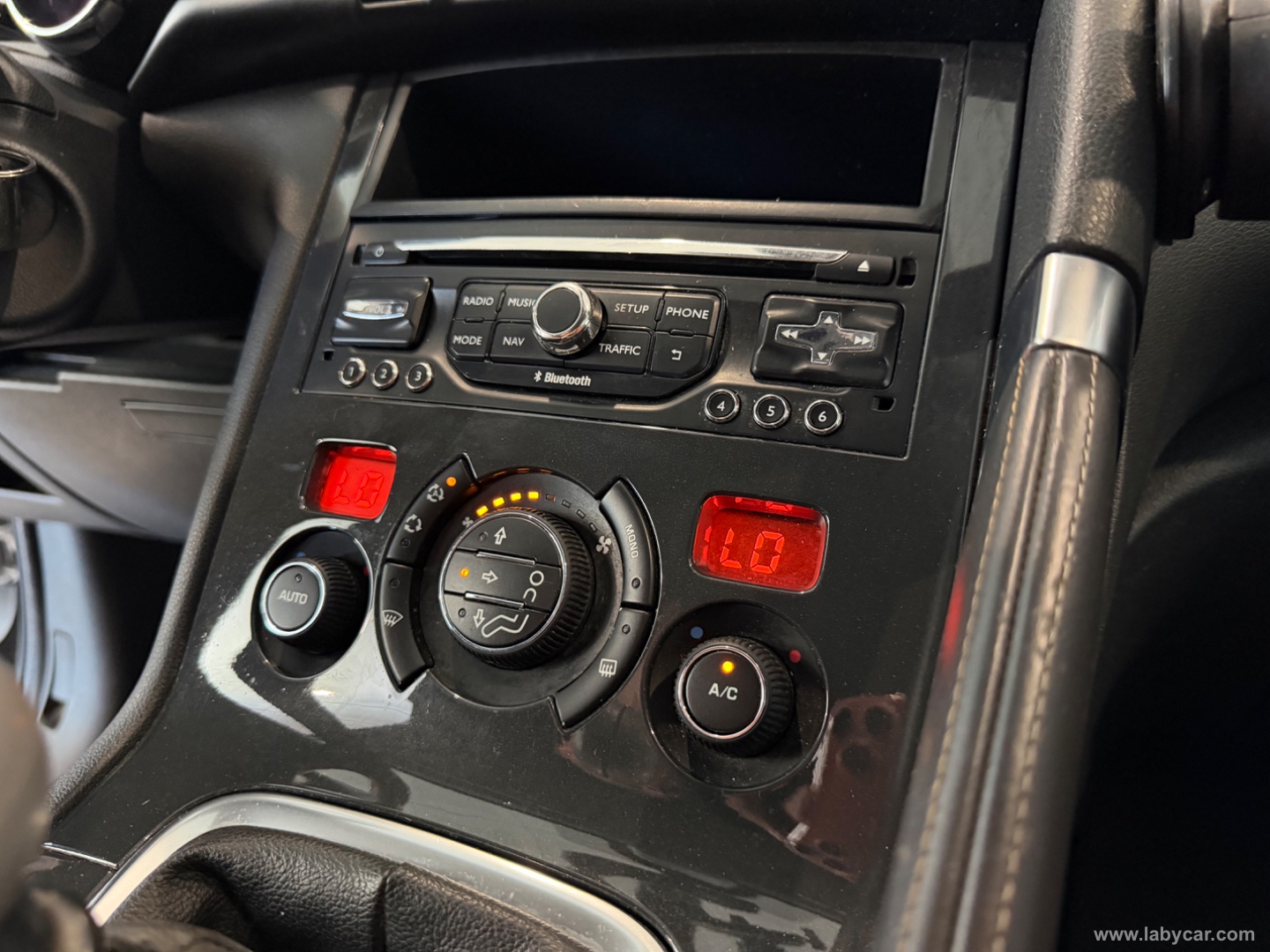 3008 1.6 HDi 115 CV Active - immagine 14