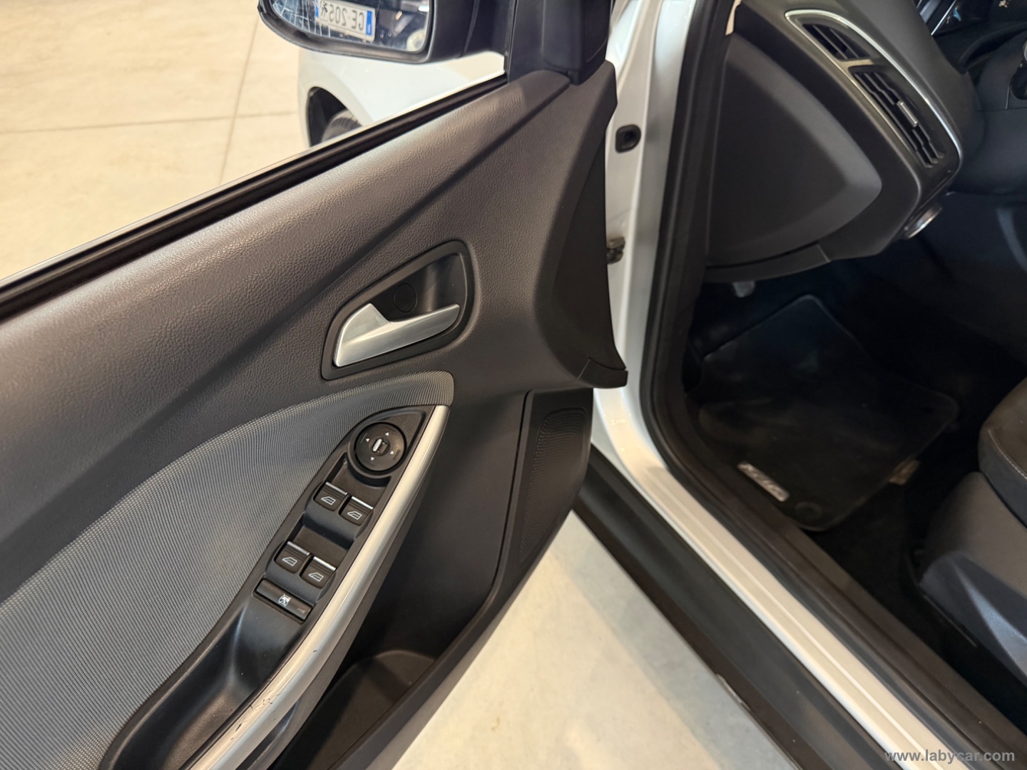 Focus 1.6 120 CV GPL SW Titanium - immagine 14