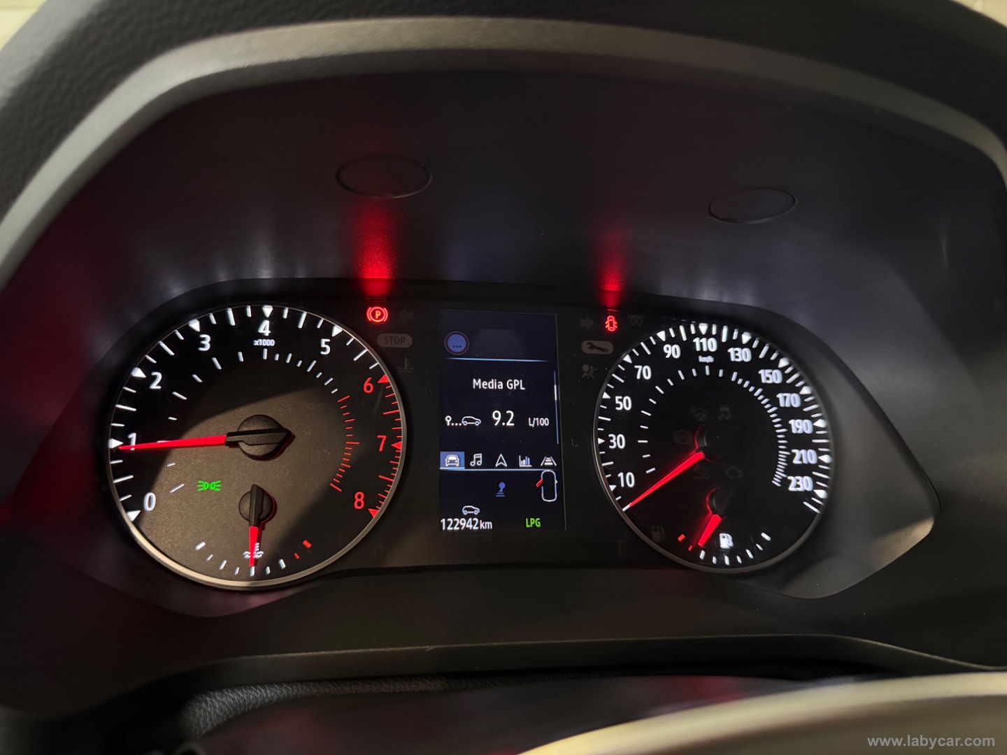 Captur TCe 12V 100 CV GPL FAP Business - immagine 14