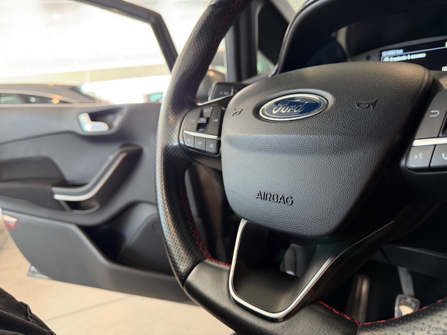 Fiesta 1.0 Ecoboost 100 CV 5p. ST-Line - immagine 14