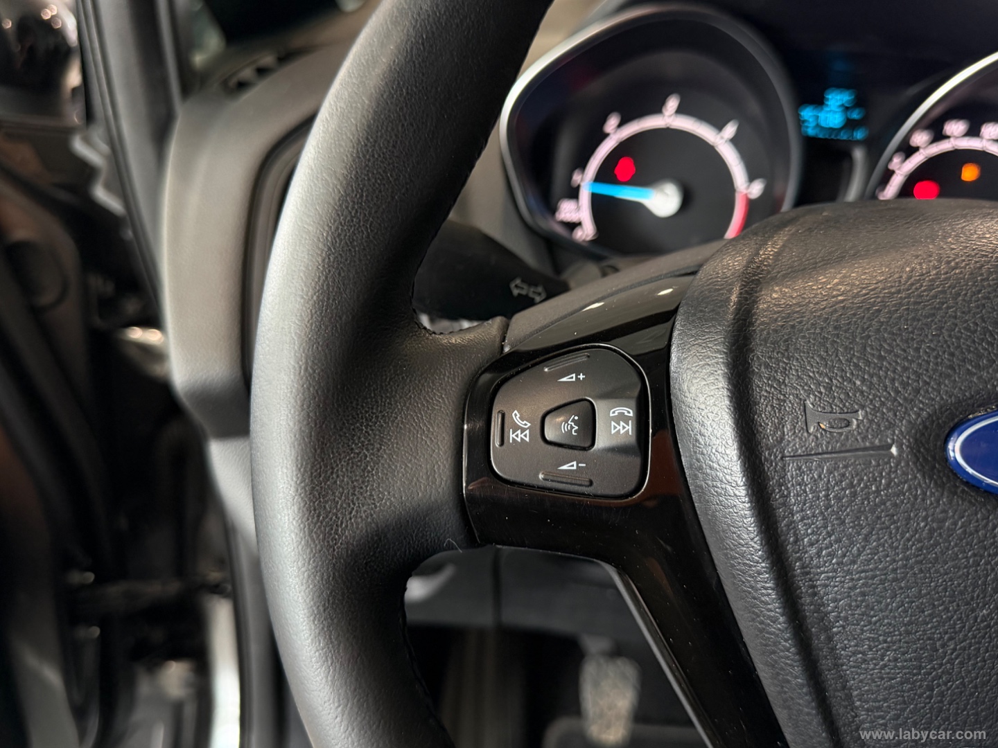 B-Max 1.5 TDCi 75 CV Sport 2 - immagine 14