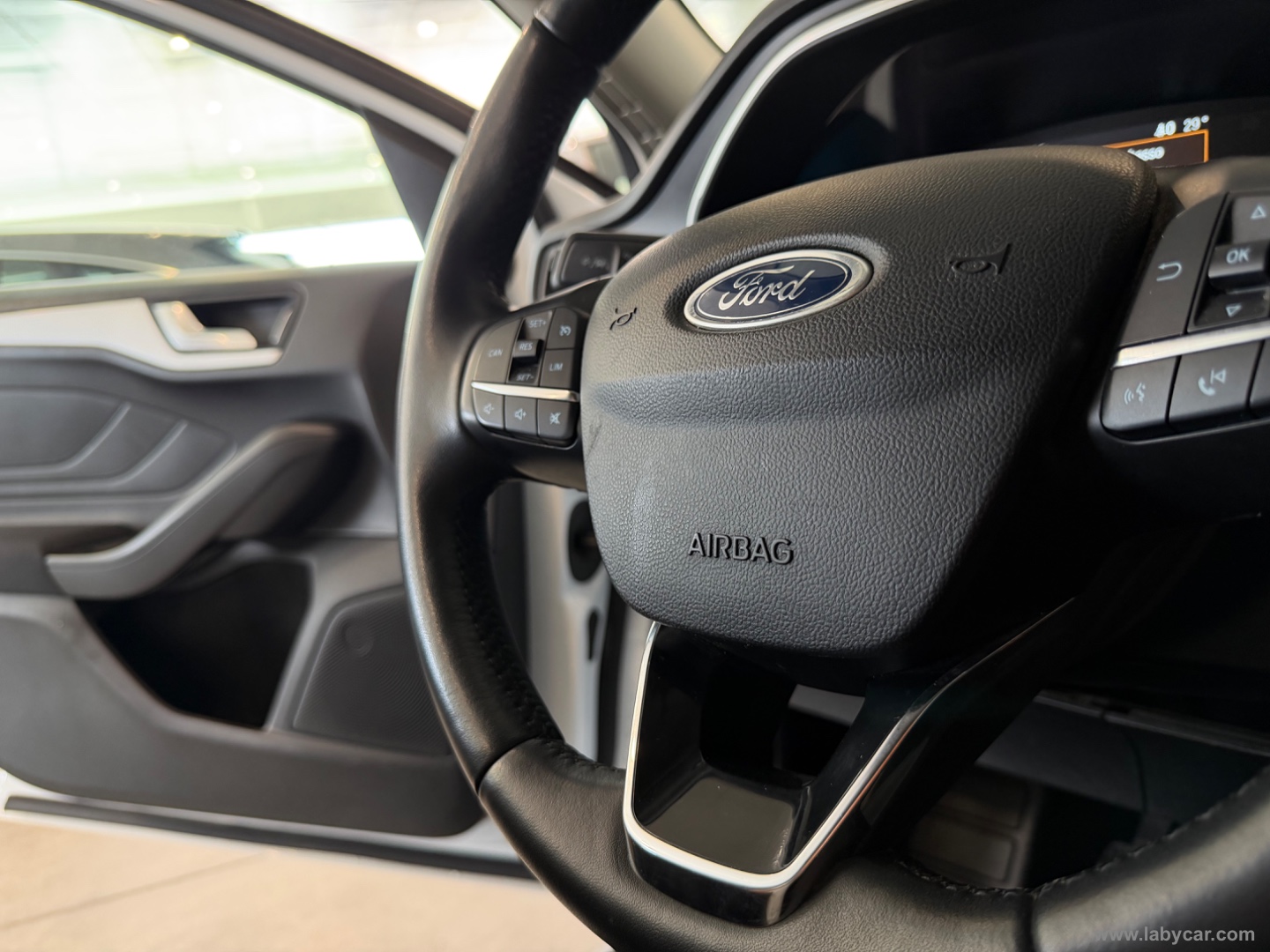 Focus 1.5 EcoBlue 120CV SW Business - immagine 14
