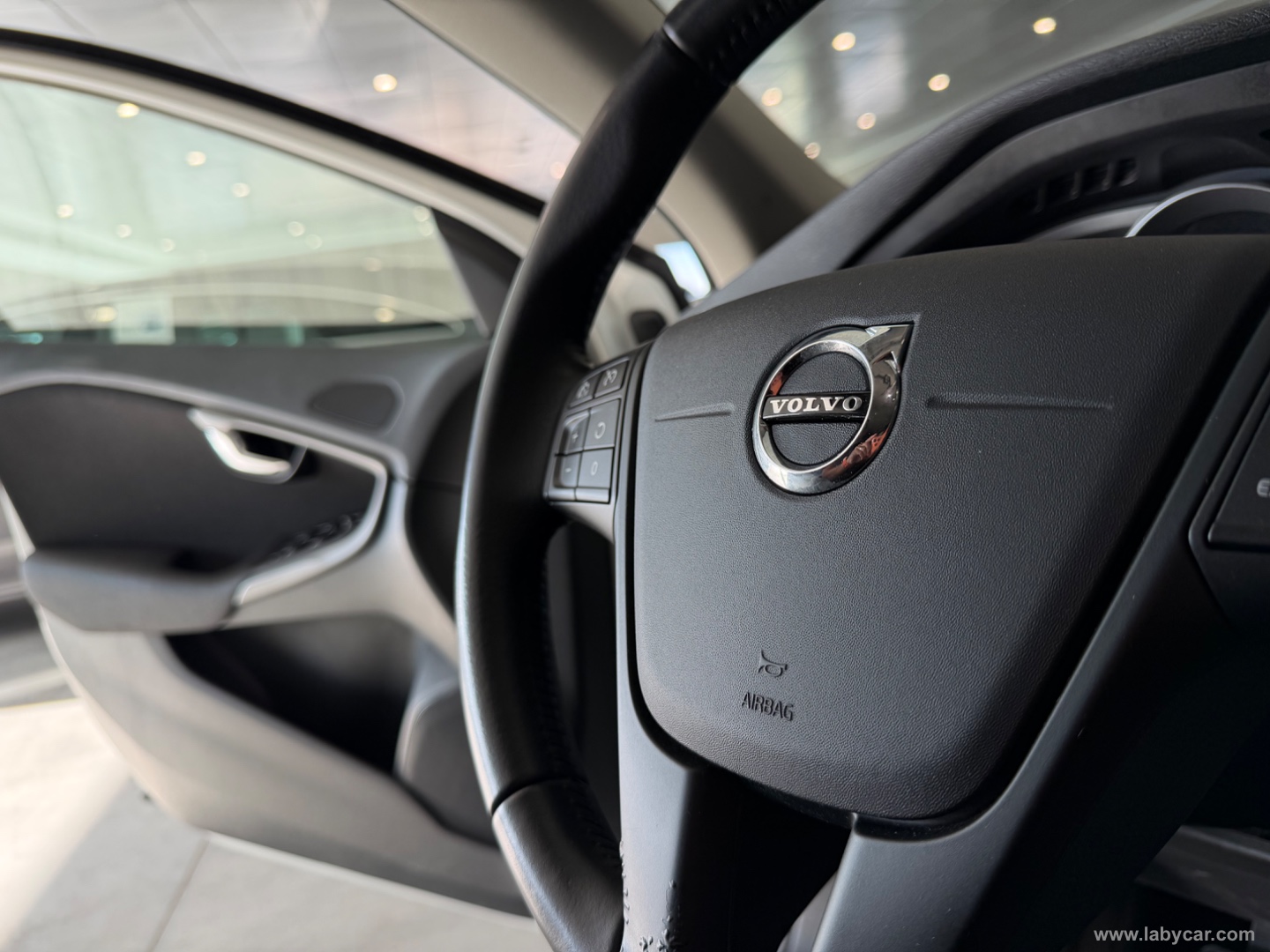 V40 D2 Business - immagine 14