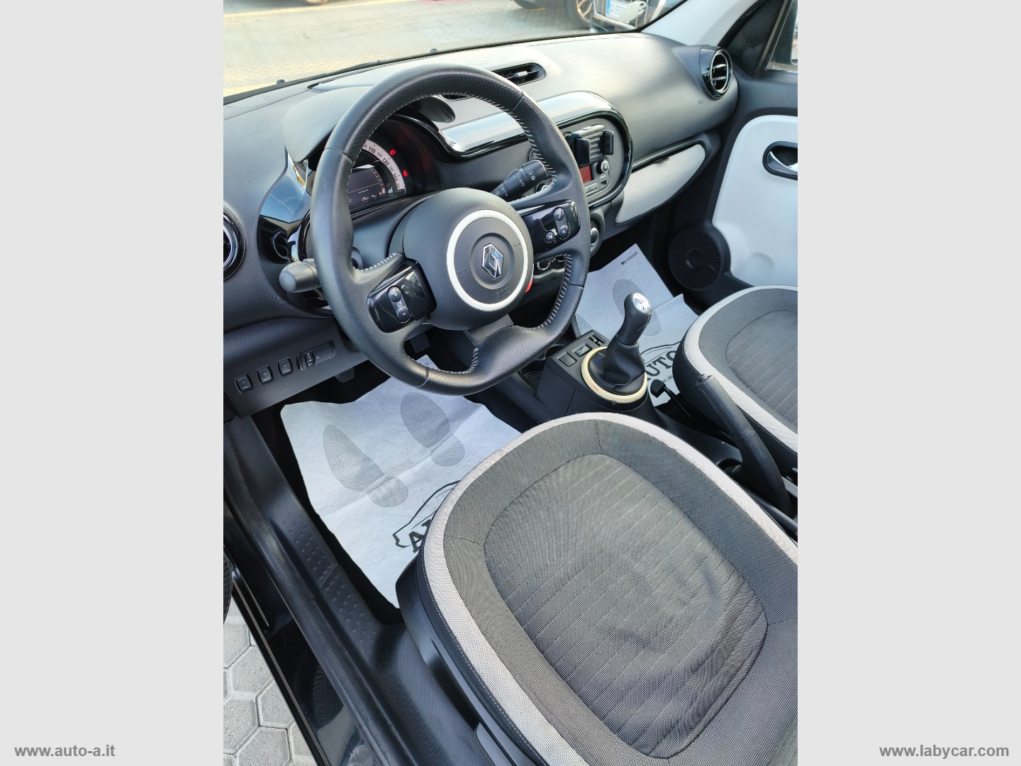 Twingo 1.0 SCe S&S Energy Openair - immagine 14