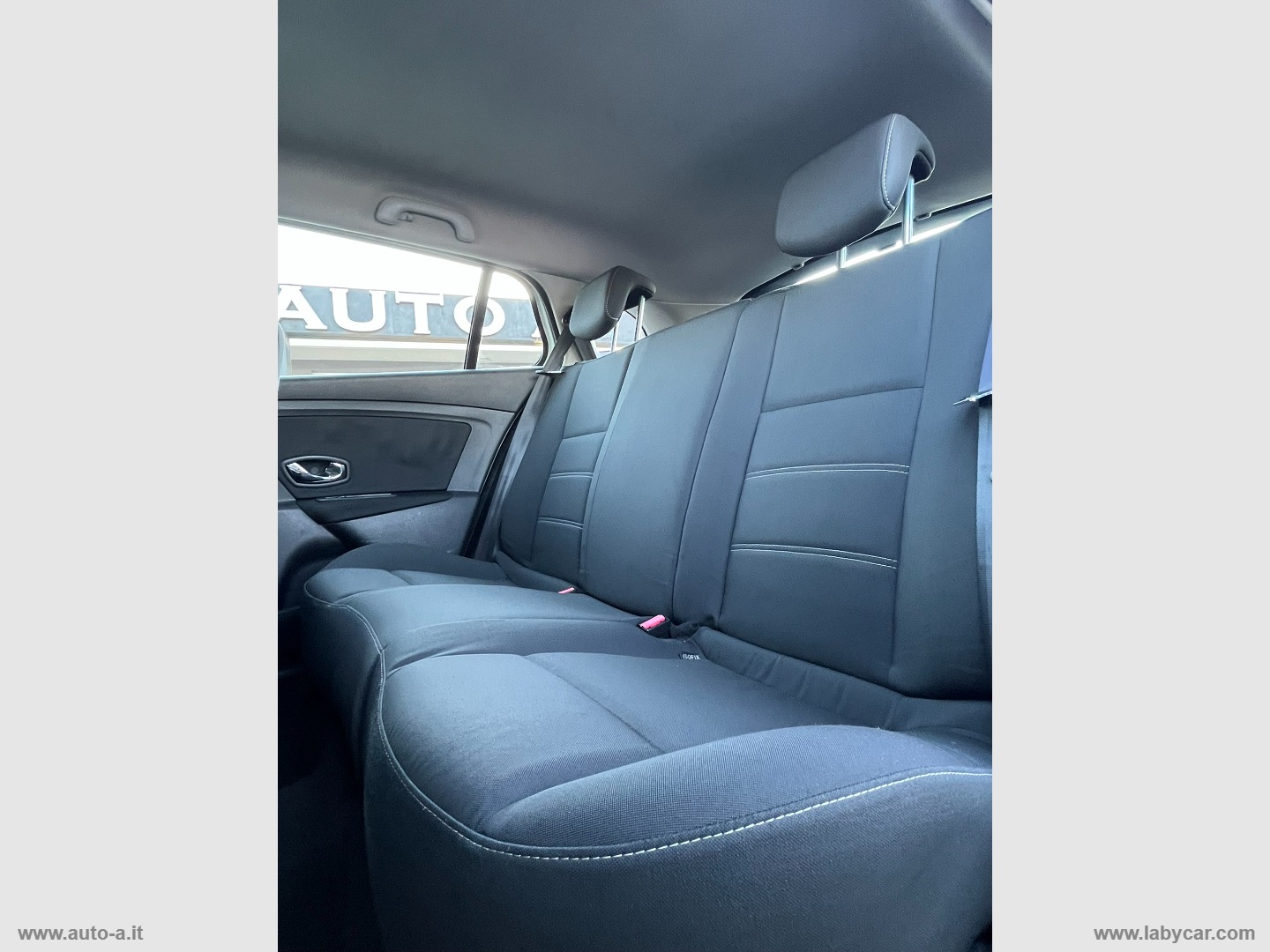 Mégane 1.5 dCi 110 CV SporTour Wave - immagine 14