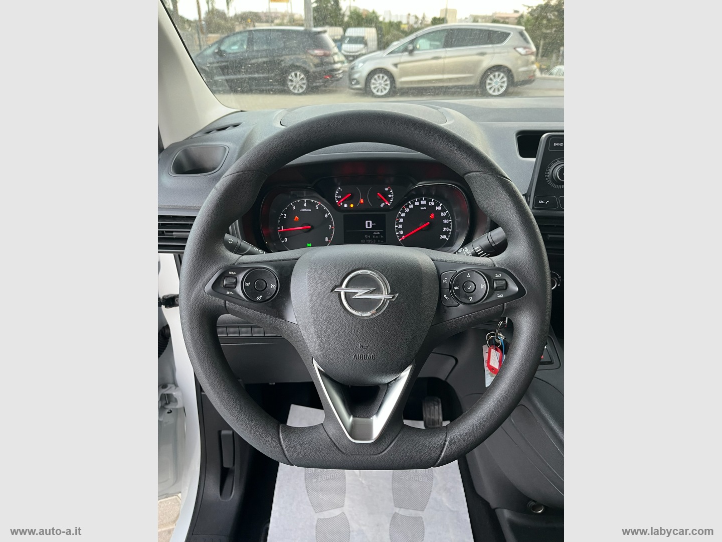 Combo Cargo 1.5 D 100 S&S 3 POSTI. - immagine 14