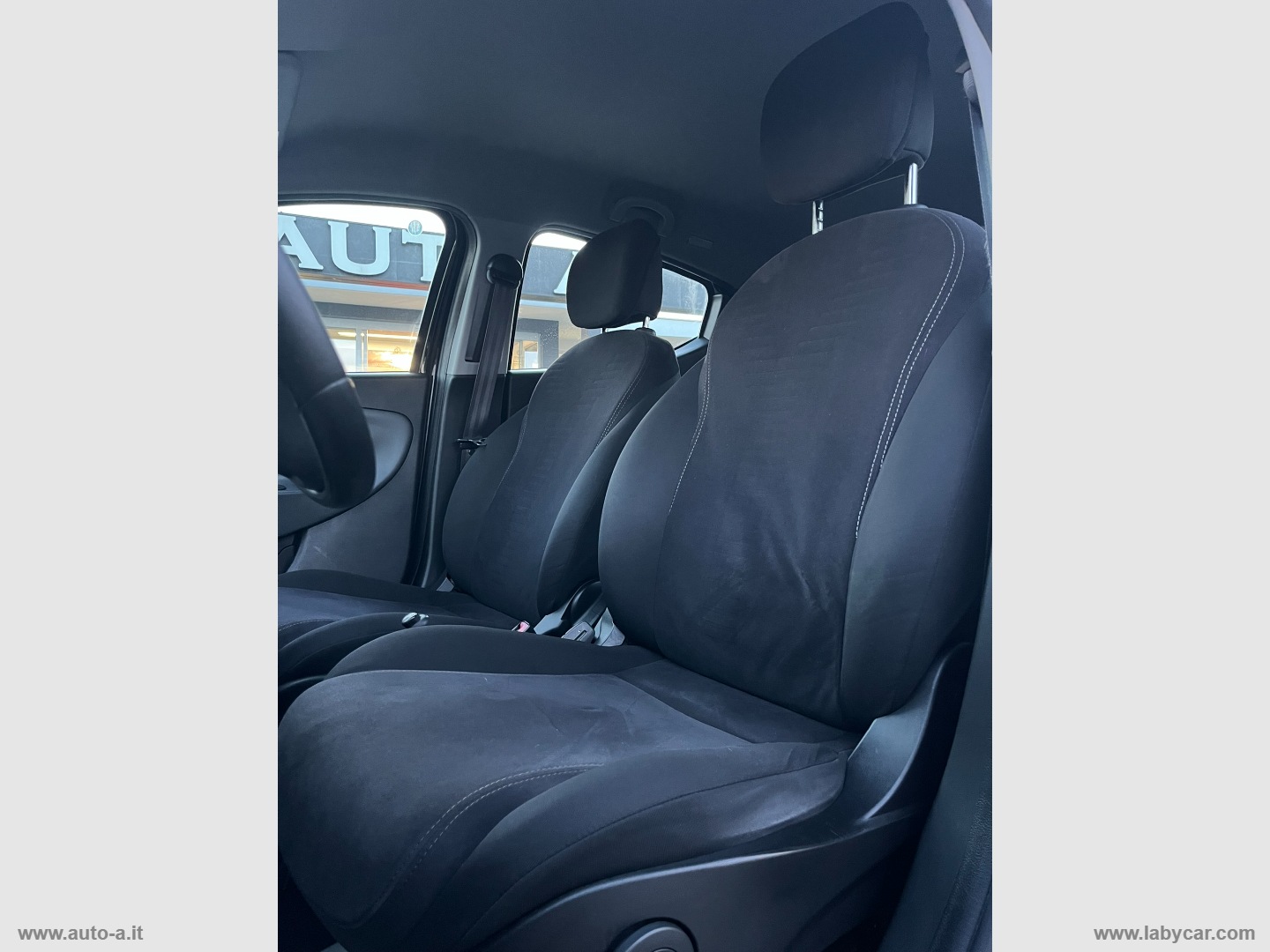 Ypsilon 1.2 69 CV 5p. S&S Silver - immagine 14
