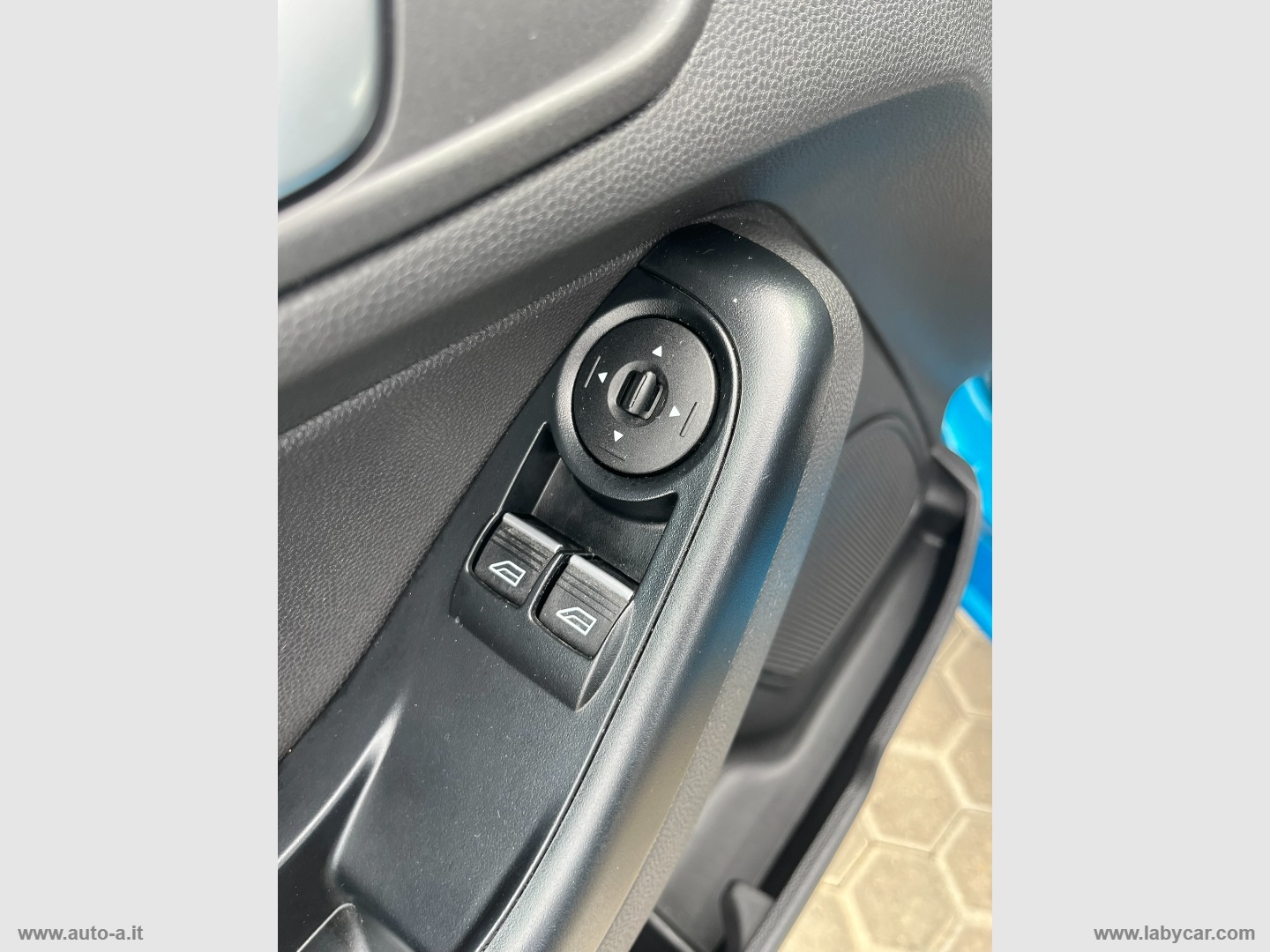 Fiesta 1.2 60 CV 5p. Titanium - immagine 14