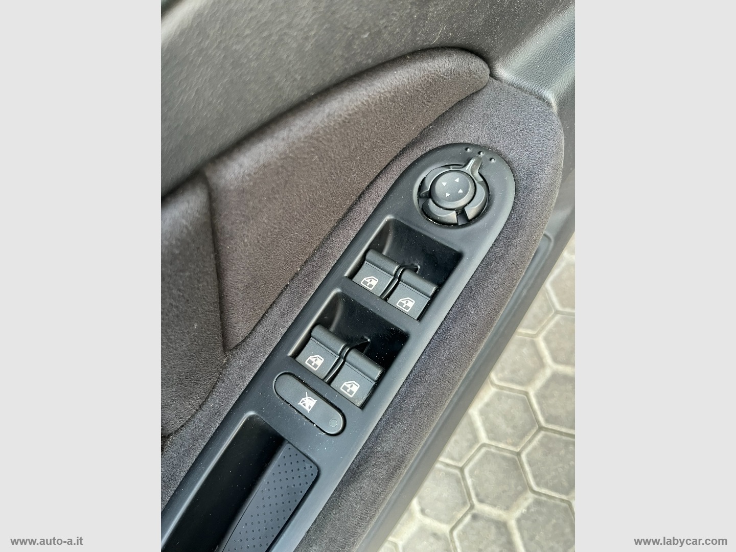 159 1.9 JTDm 16V SW Distinctive - immagine 14