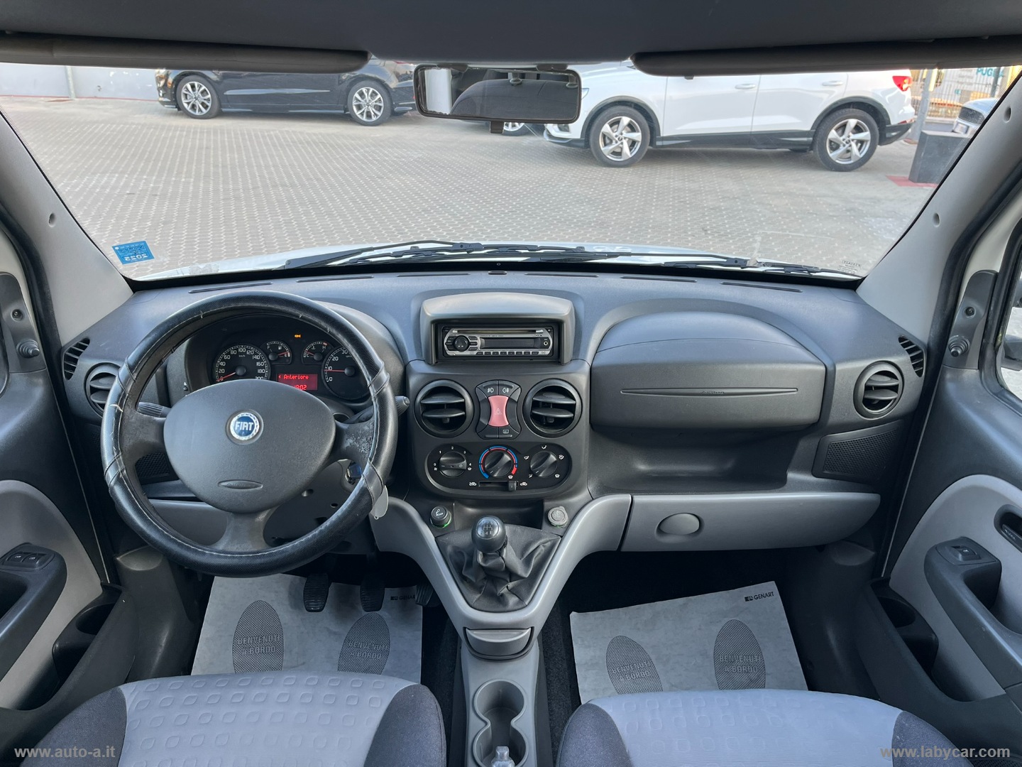 Doblò 1.3 MJT 16V Dynamic TRASPORTO DISABILI - immagine 14