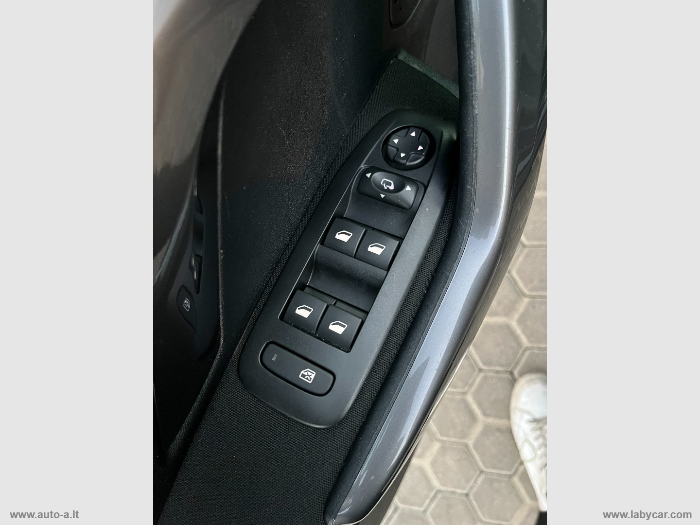 2008 1.6 BlueHDi 75CV ALLURE - immagine 14