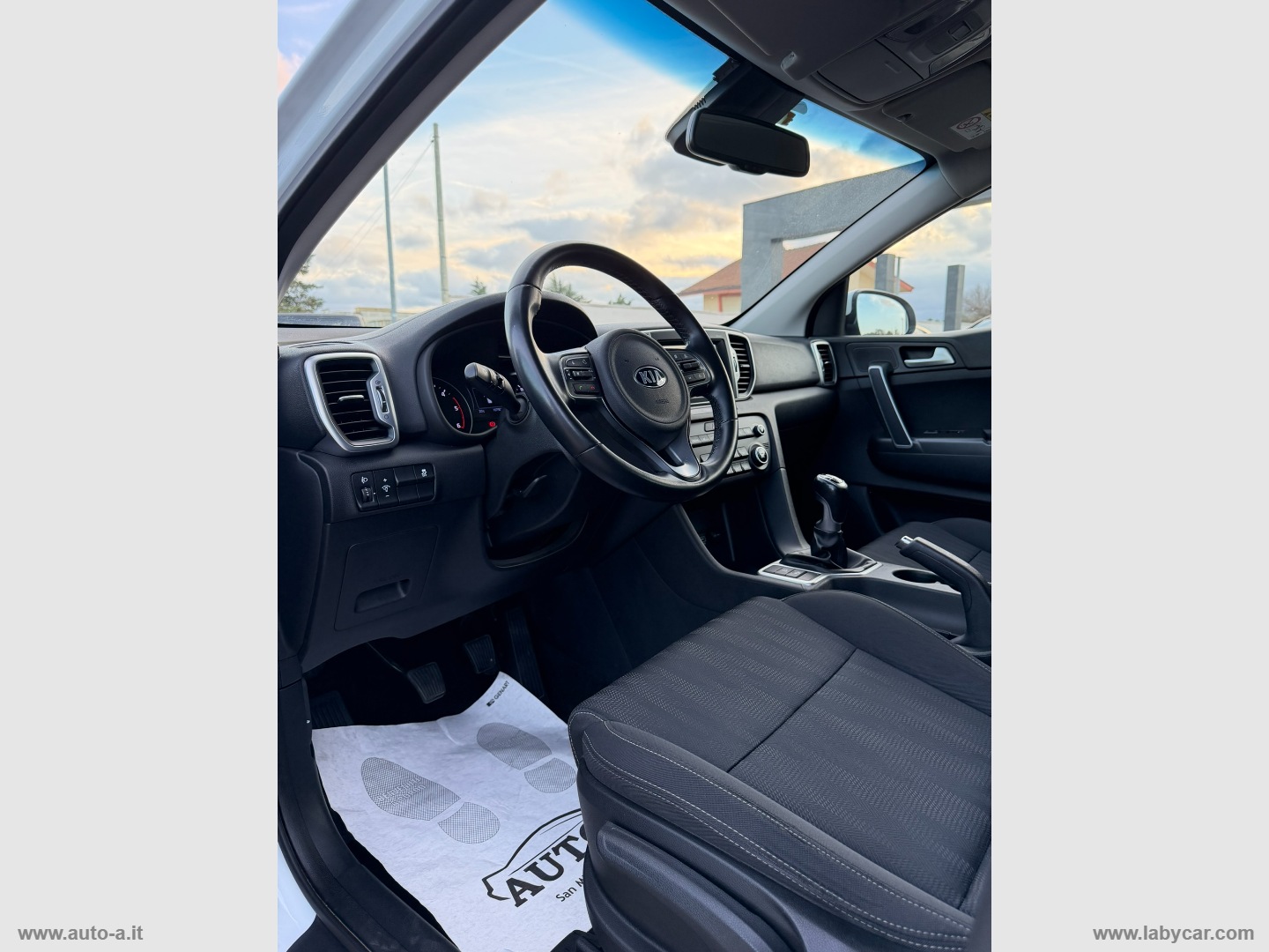 Sportage 1.7 CRDI 2WD Style - immagine 14