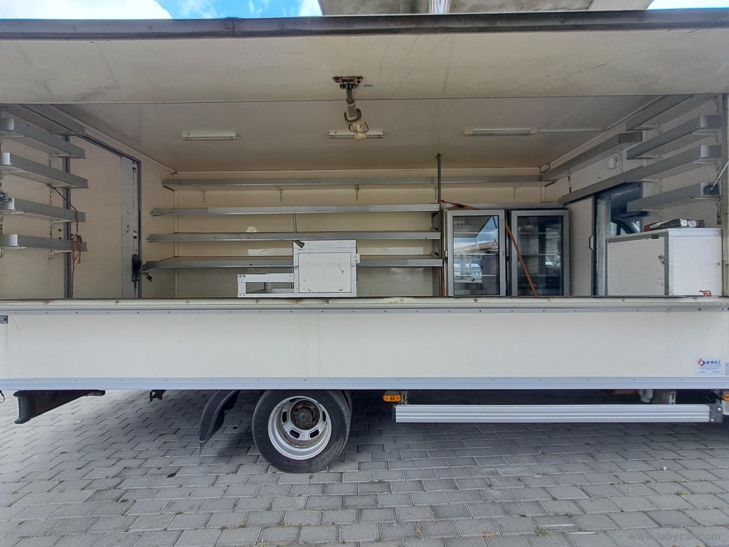 DAILY FOOD TRUCK STREET FOOD PANINOTECA AUTONEGOZIO AUTONEGOZIO PANINOTECA ECC - immagine 14