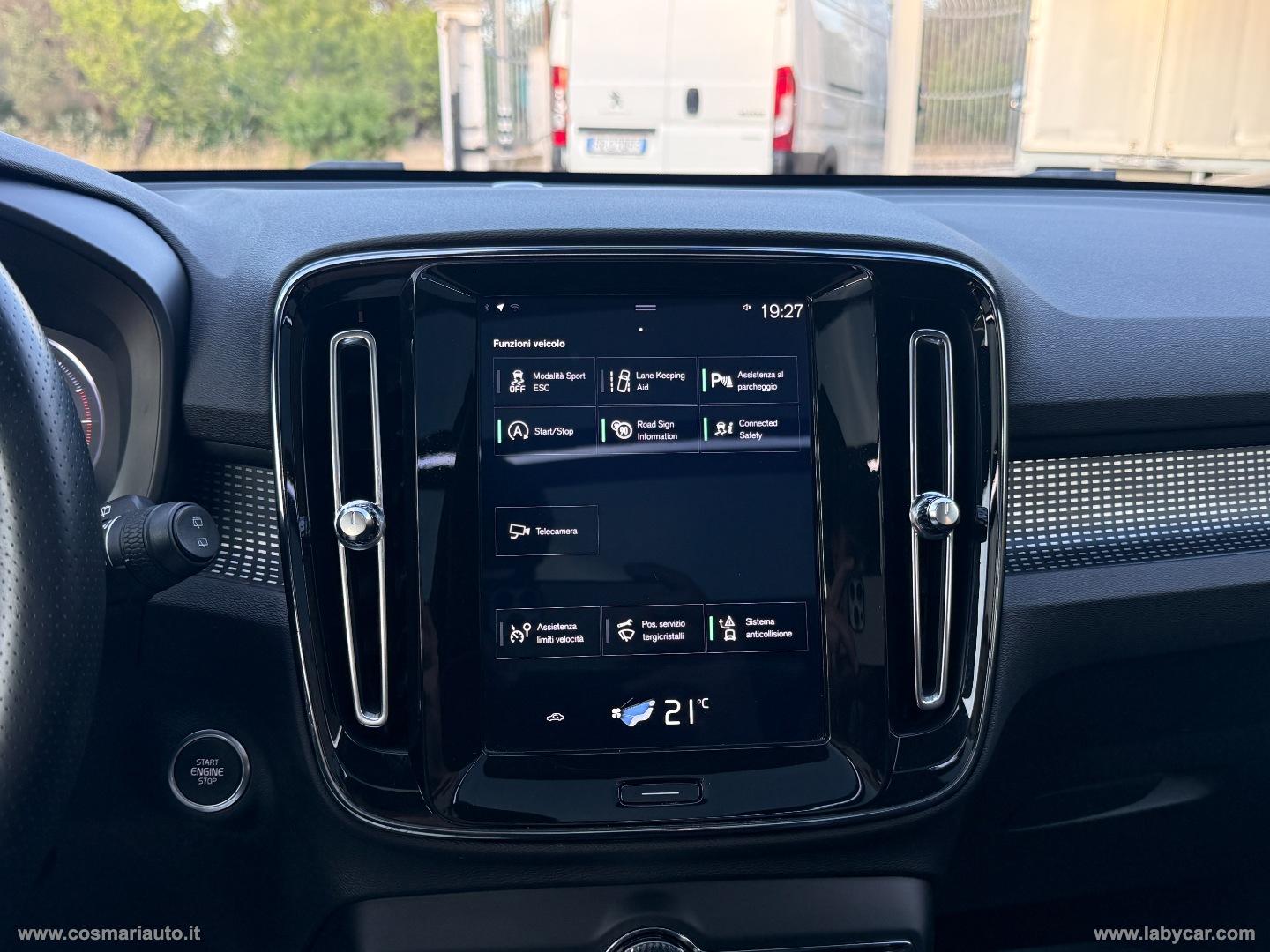 XC40 D3 AWD Geartronic R-design N1 TETTO/GANCIO - immagine 14