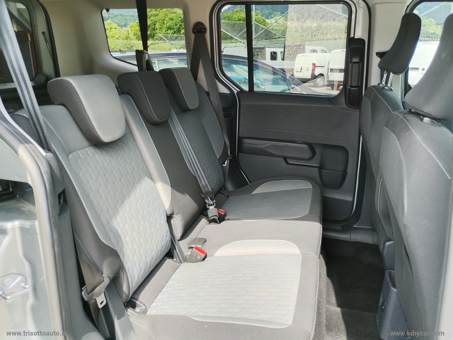 Tourneo Courier 1.0 EcoBoost 125CV Titanium - immagine 14