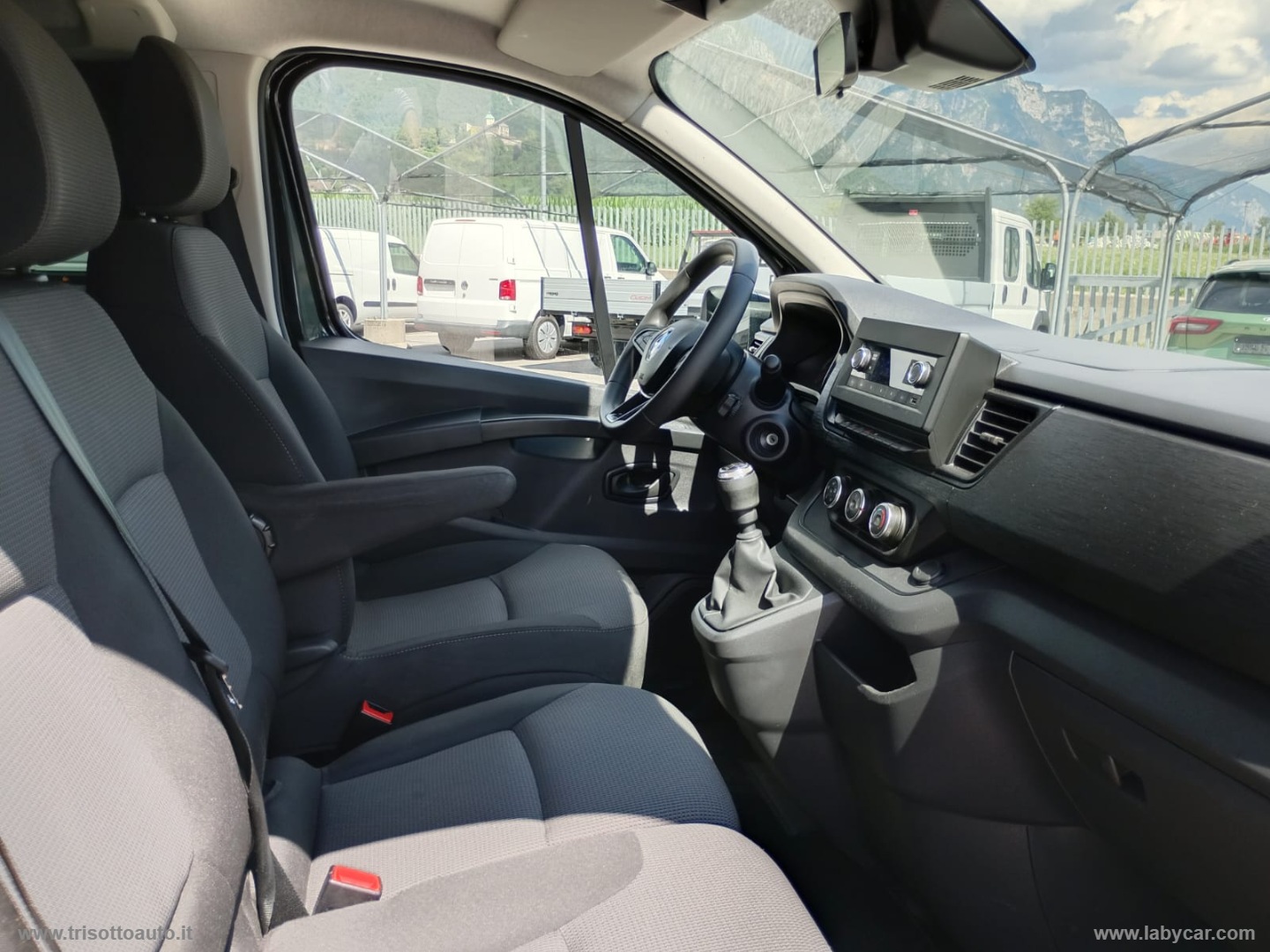 Trafic BluedCi 150CV PL-TN Authentic 9 POSTI - immagine 14