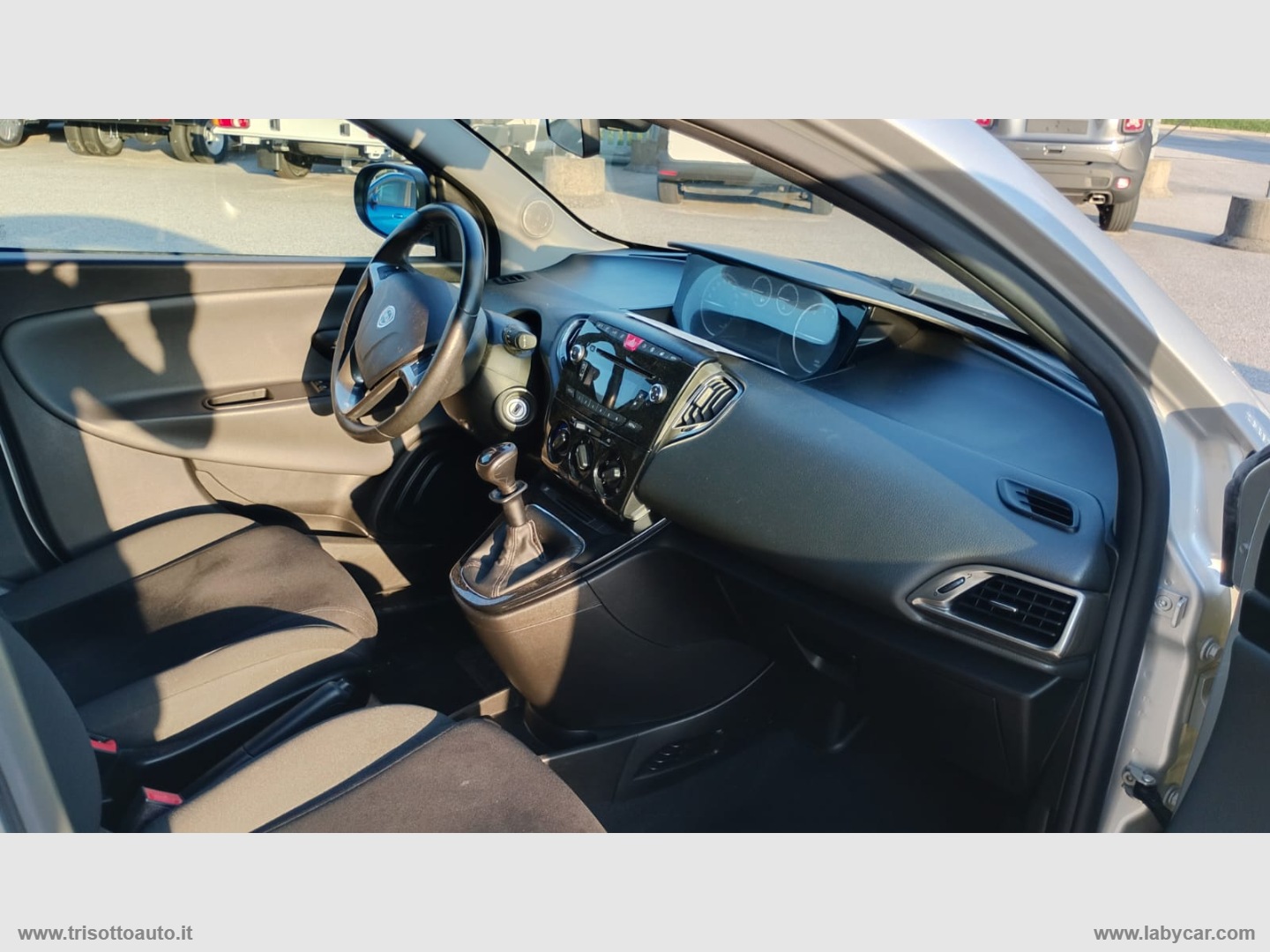Ypsilon 1.2 69 CV 5p. - immagine 14