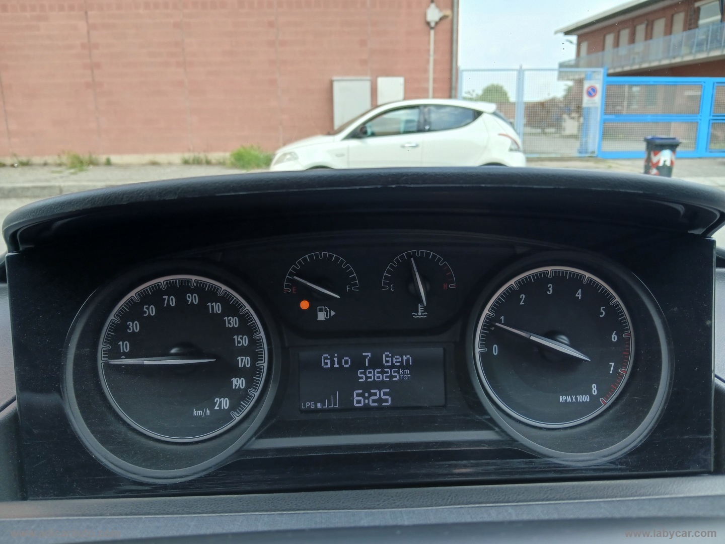 Ypsilon 1.2 69 CV 5p. GPL Ecochic - immagine 14