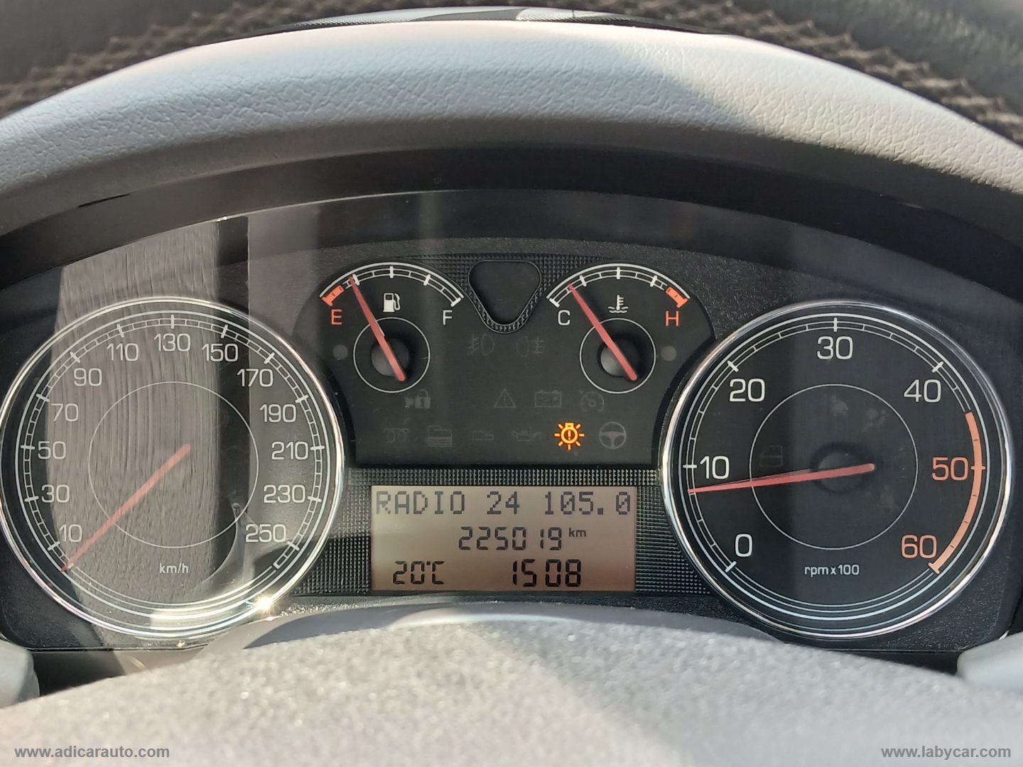 Croma 1.9 MJT Emotion - immagine 14