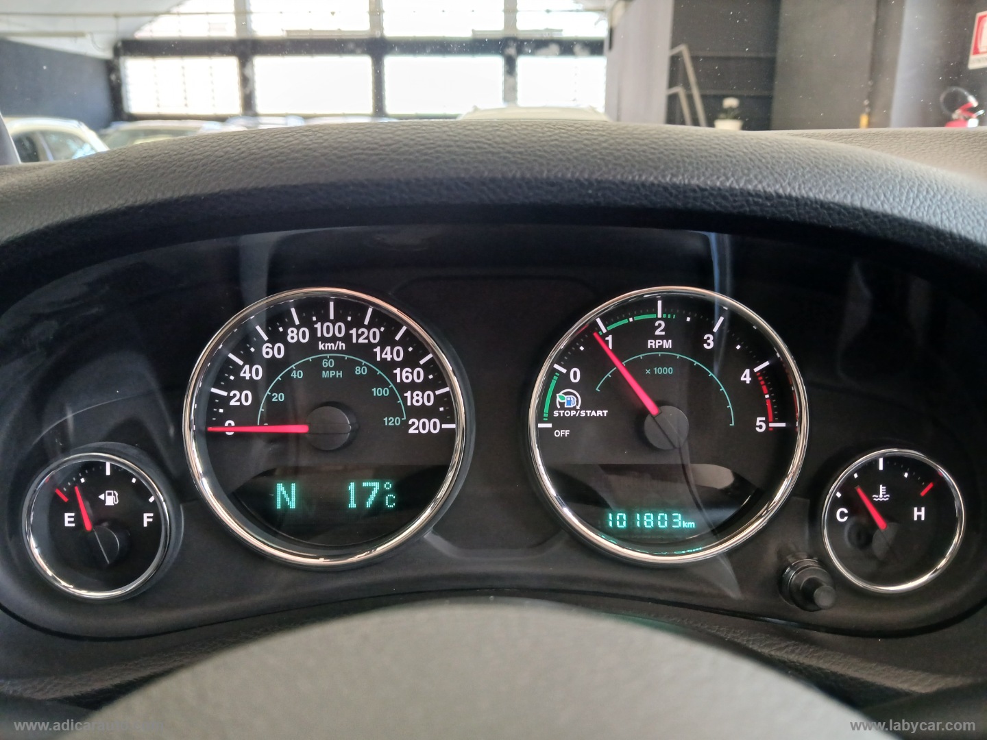 Wrangler 2.8 CRD Sahara - immagine 14