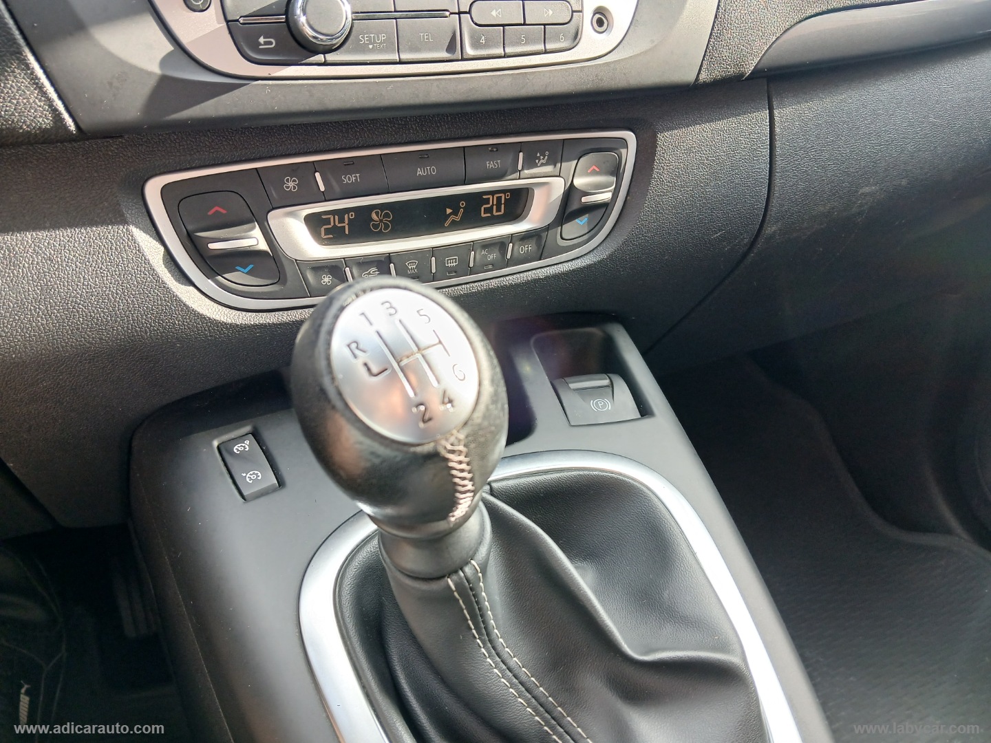 Scénic XMod 1.5 dCi 110 CV Limited - immagine 14