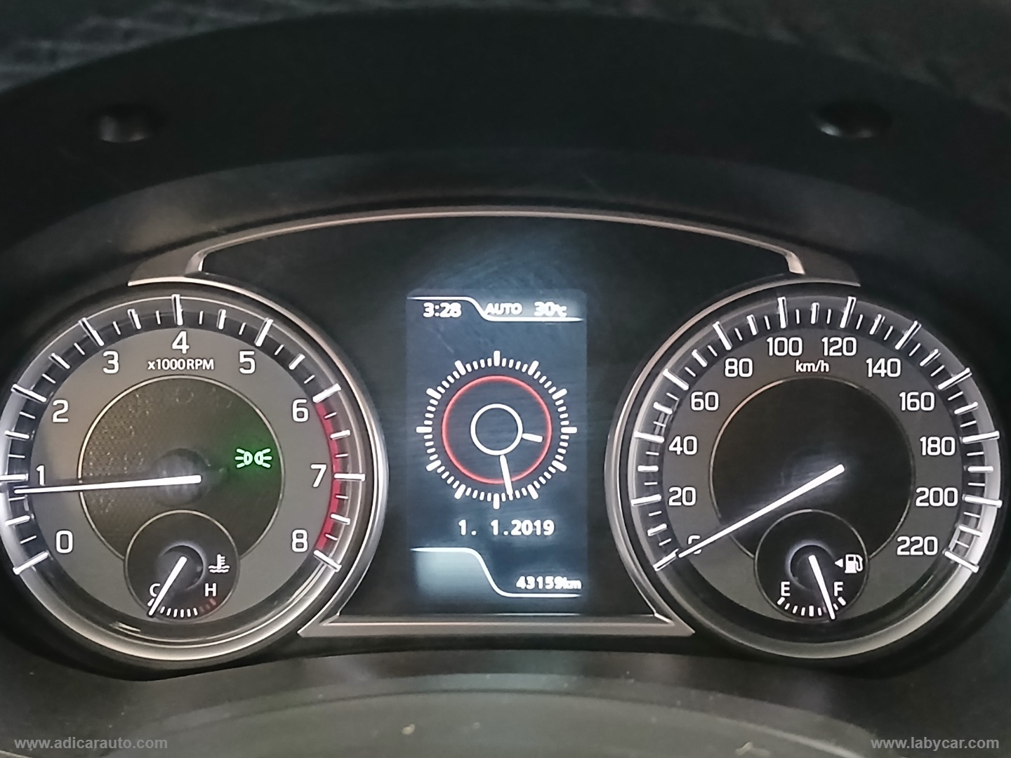 Vitara 1.4 Hybrid 4WD AllGrip Cool - immagine 14