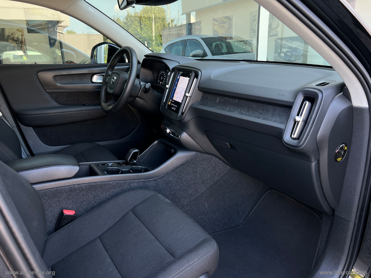 XC40 T2 automatico Essential - immagine 14