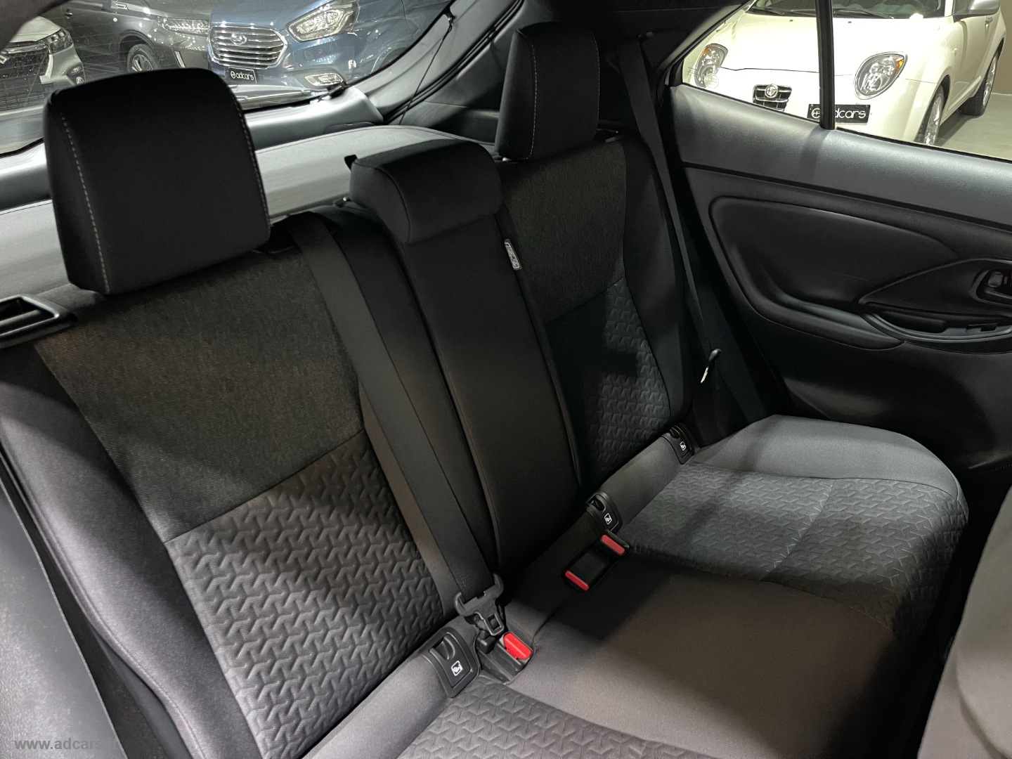 Yaris Cross 1.5 Hyb. 5p. E-CVT AWD Trend *4X4*NEOPATENTATI* - immagine 14