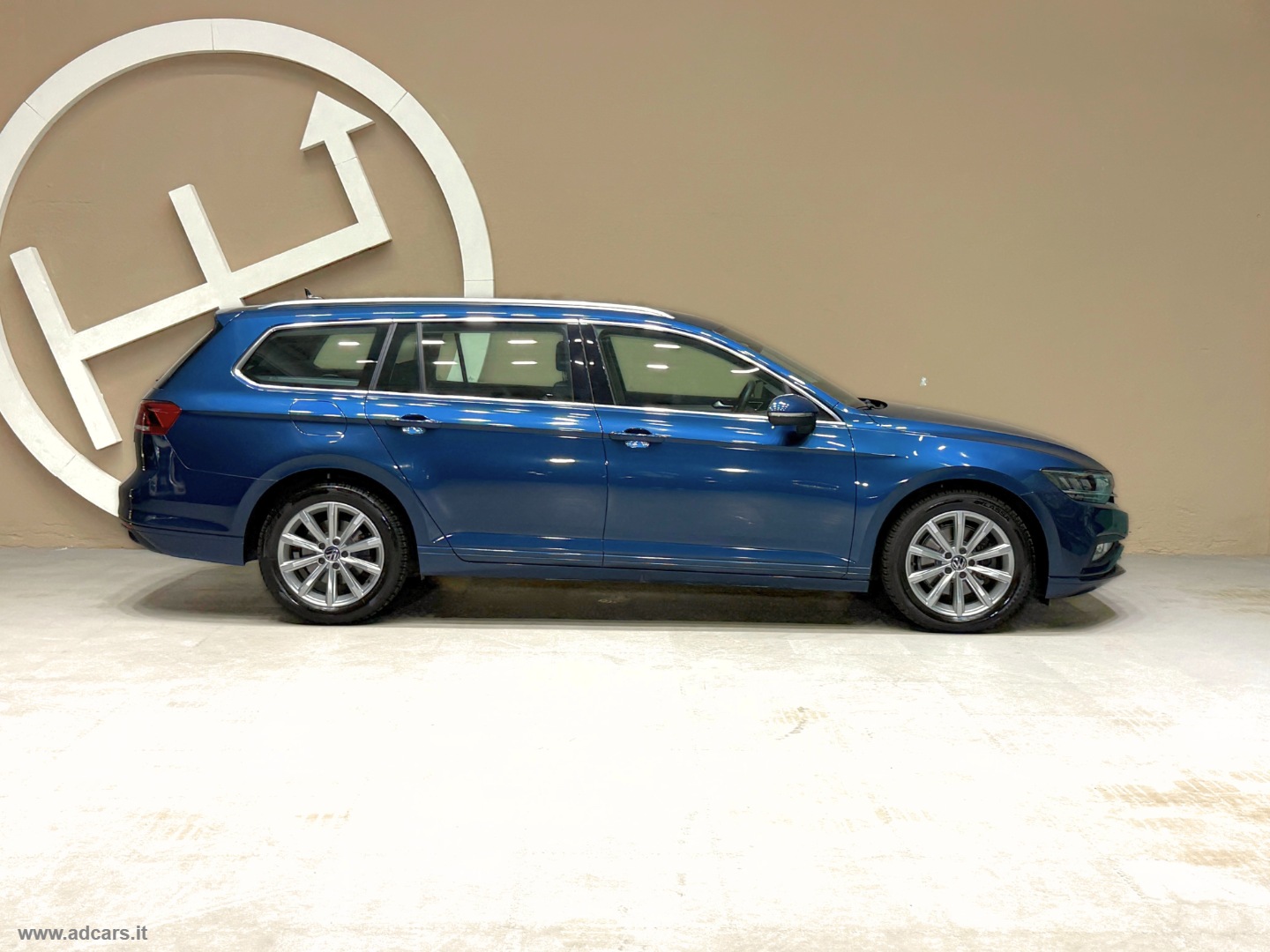 Passat Var. 2.0 TDI EVO DSG Business *CAMBIO AUT.*CLIMA 3 ZONE* - immagine 14